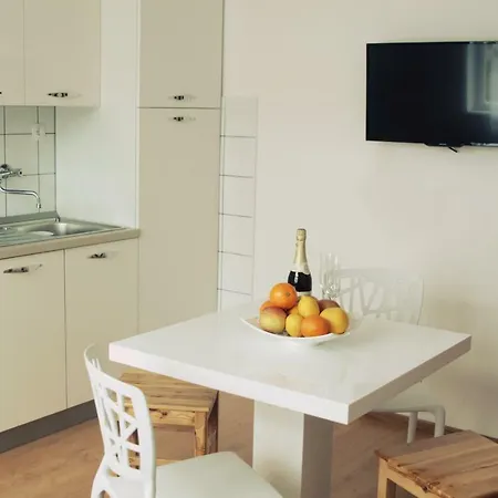 Apartment Andora,centar-vodice