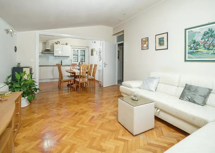 Andora,centar-vodice דירה *