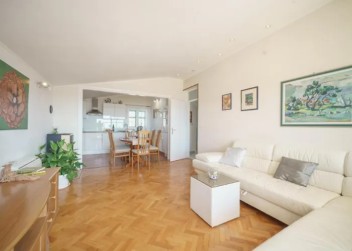 דירה Andora,centar-vodice וודיצה