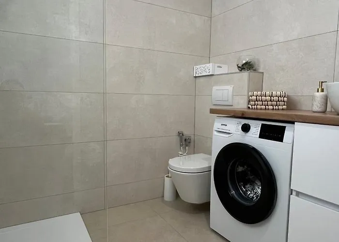 Andora,centar-vodice * וודיצה