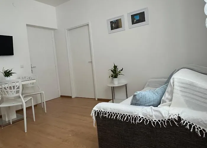 Andora,centar-vodice וודיצה